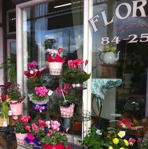 Photo: Darling Buds Florist